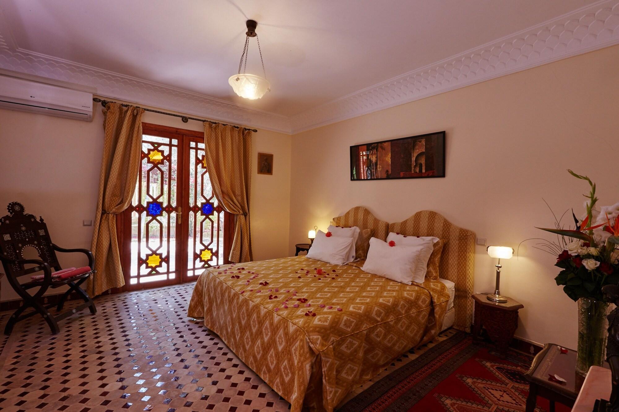 Dar Ayniwen Garden Hotel & Bird Zoo Marrakesh Exterior foto