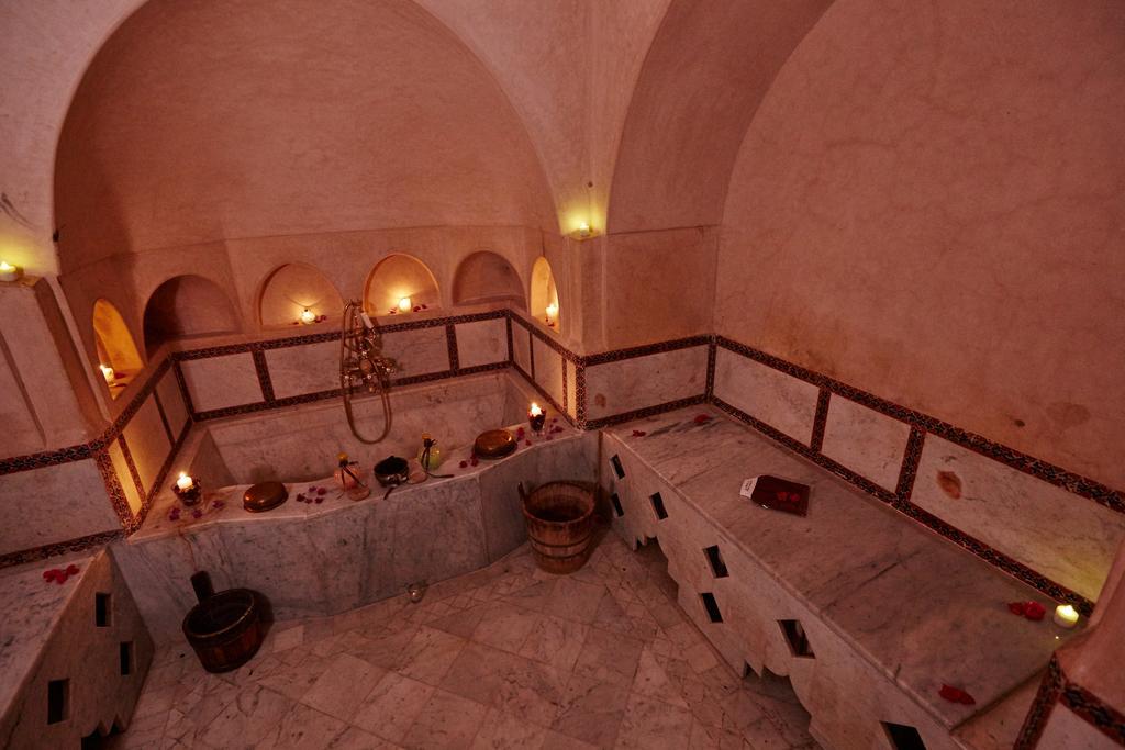 Dar Ayniwen Garden Hotel & Bird Zoo Marrakesh Exterior foto