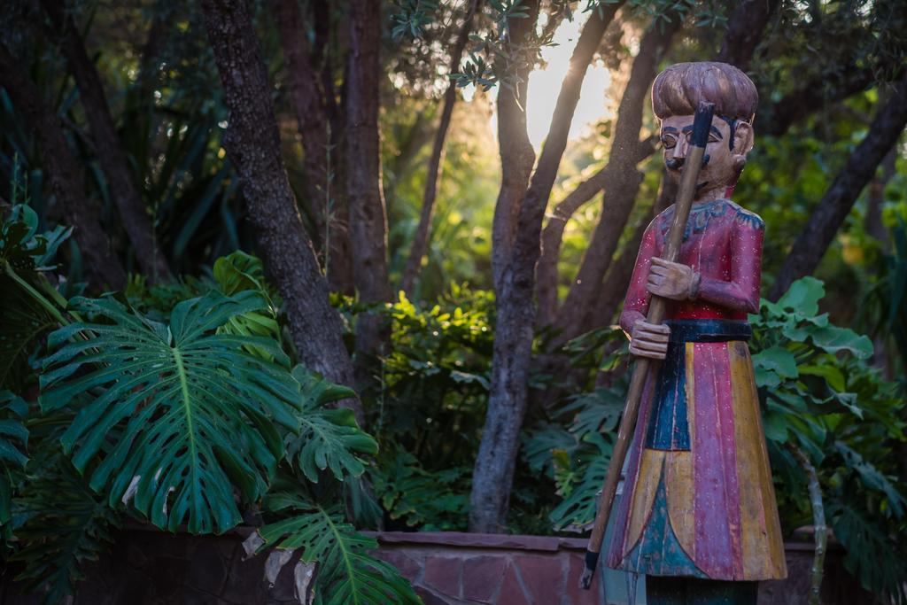 Dar Ayniwen Garden Hotel & Bird Zoo Marrakesh Exterior foto