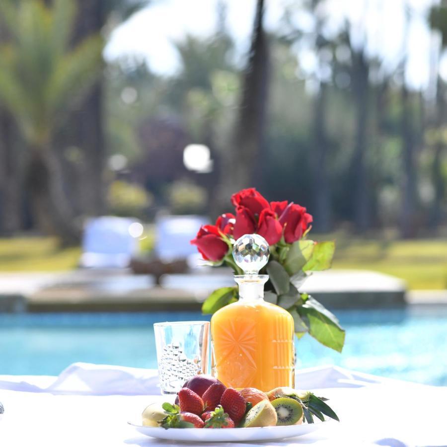Dar Ayniwen Garden Hotel & Bird Zoo Marrakesh Exterior foto